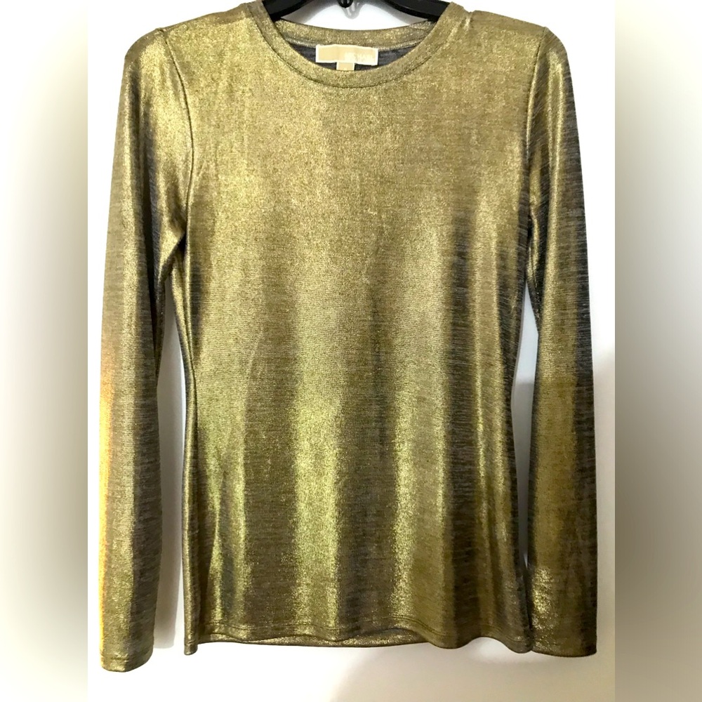 Blouse never wore